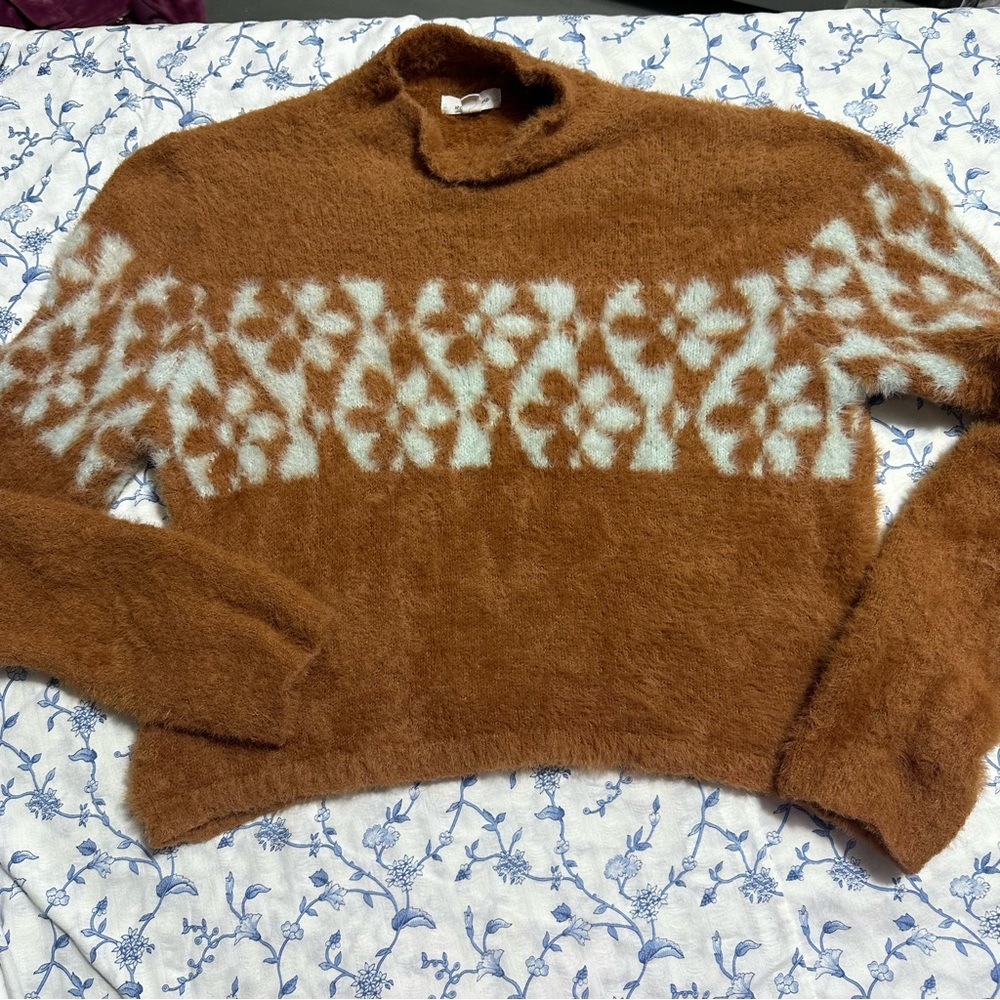 Stitch & Pine Fuzzy Brown Sweater